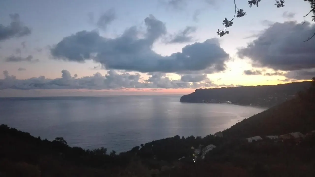 Oroverde Bergeggi 3*,  Italia