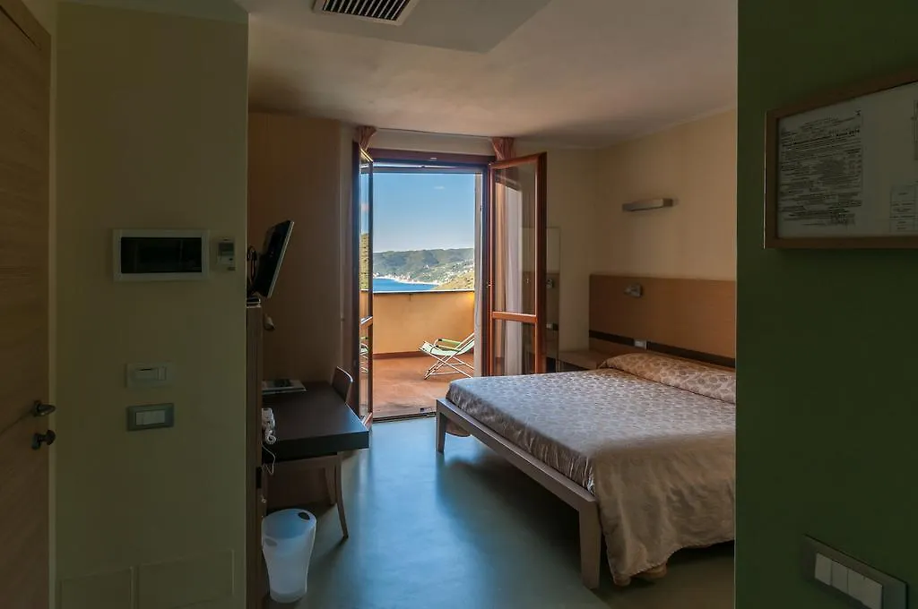 Oroverde Bergeggi Hotel