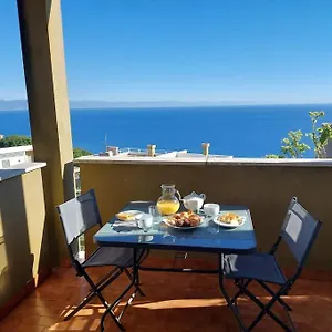 Vista Mare, Giardino, Posto Auto Appartamento