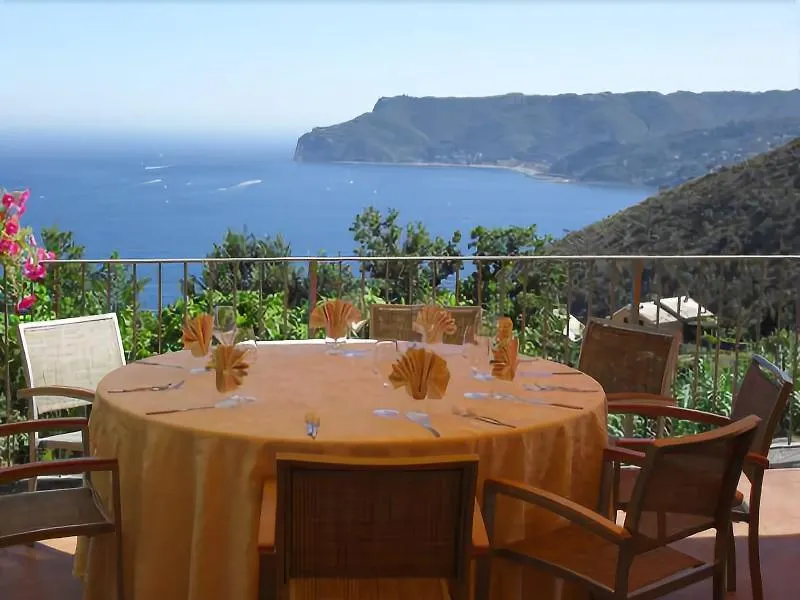 Oroverde Bergeggi 3*,